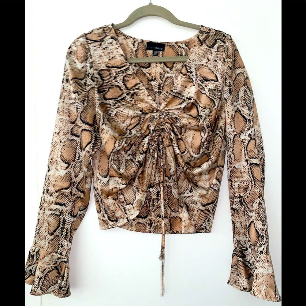 🔥🔥 Snake Print Bell Sleeve Adjustable String Crop Top